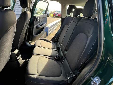 MINI Countryman 1.5 Cooper SUV 5dr Petrol Manual Euro 6 (s/s) (136 ps) - U79442