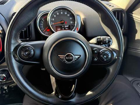 MINI Countryman 1.5 Cooper SUV 5dr Petrol Manual Euro 6 (s/s) (136 ps) - U79442