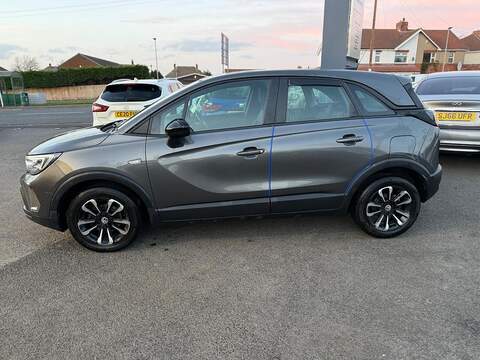 Vauxhall Crossland 1.5 Turbo D SE Nav Premium SUV 5dr Diesel Manual Euro 6 (s/s) (110 ps) - U79444