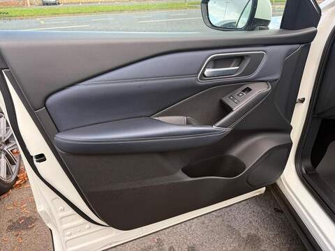 Nissan Qashqai 1.3 DIG-T MHEV Tekna XTRON Euro 6 (s/s) 5dr - U79446