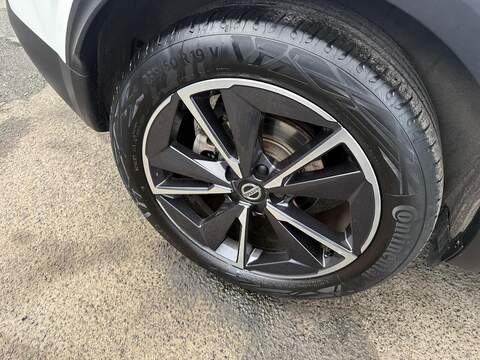 Nissan Qashqai 1.3 DIG-T MHEV Tekna XTRON Euro 6 (s/s) 5dr - U79446
