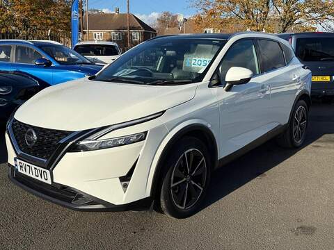 Nissan Qashqai Qashqai Tekna SUV 1 Automatic Petrol Hybrid