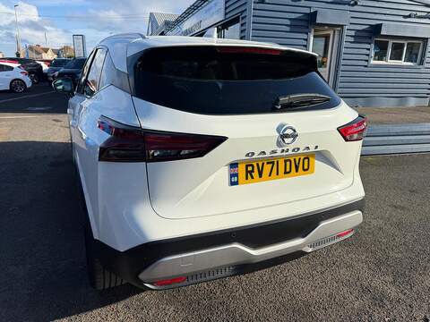 Nissan Qashqai 1.3 DIG-T MHEV Tekna XTRON Euro 6 (s/s) 5dr - U79446