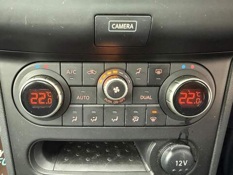 Nissan Qashqai 1.5 dCi 360 SUV 5dr Diesel Manual 2WD Euro 5 (110 ps) - U79453