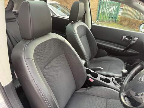 Nissan Qashqai 1.5 dCi 360 SUV 5dr Diesel Manual 2WD Euro 5 (110 ps) - U79453