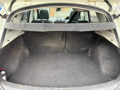 Nissan Qashqai 1.5 dCi 360 SUV 5dr Diesel Manual 2WD Euro 5 (110 ps) - U79453