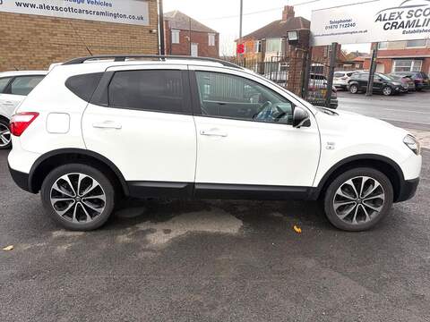 Nissan Qashqai 1.5 dCi 360 SUV 5dr Diesel Manual 2WD Euro 5 (110 ps) - U79453