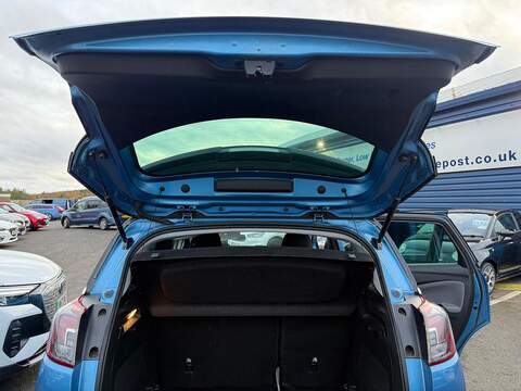 Vauxhall Crossland X 1.2 Sport Nav Premium SUV 5dr Petrol Manual Euro 6 (s/s) (83 ps) - U79455