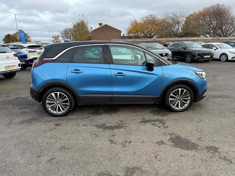 Vauxhall Crossland X 1.2 Sport Nav Premium SUV 5dr Petrol Manual Euro 6 (s/s) (83 ps) - U79455