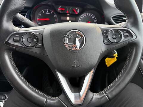 Vauxhall Crossland X 1.2 Sport Nav Premium SUV 5dr Petrol Manual Euro 6 (s/s) (83 ps) - U79455