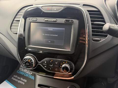 Renault Captur dCi Dynamique S Nav SUV 1.5 Automatic Diesel - U79456