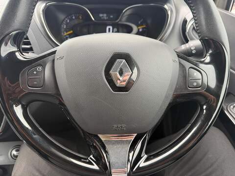 Renault Captur dCi Dynamique S Nav SUV 1.5 Automatic Diesel - U79456