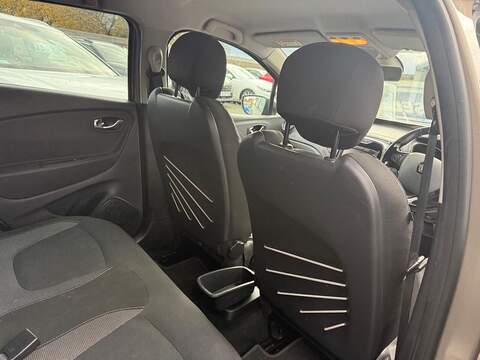 Renault Captur dCi Dynamique S Nav SUV 1.5 Automatic Diesel - U79456