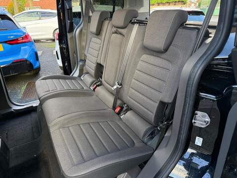 Ford Tourneo Connect 1.5 EcoBlue Titanium MPV 5dr Diesel Auto Euro 6 (s/s) (120 ps) - U79457