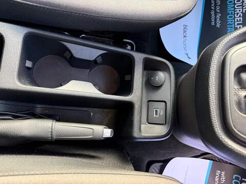 Ford Tourneo Connect 1.5 EcoBlue Titanium MPV 5dr Diesel Auto Euro 6 (s/s) (120 ps) - U79457