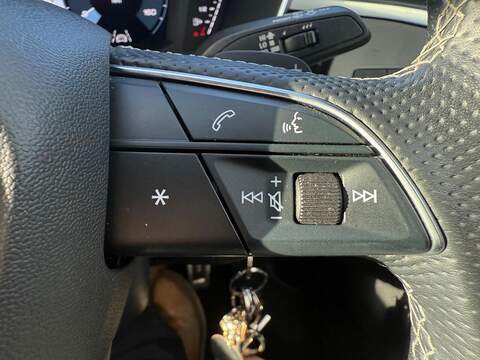 Audi Q3 1.5 TFSI CoD 35 Black Edition S Tronic Euro 6 (s/s) 5dr - U79458