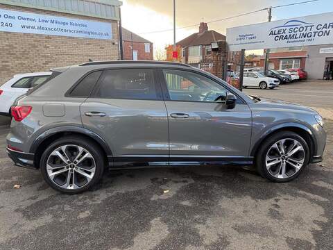 Audi Q3 1.5 TFSI CoD 35 Black Edition S Tronic Euro 6 (s/s) 5dr - U79458