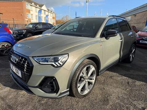Audi Q3 1.5 TFSI CoD 35 Black Edition S Tronic Euro 6 (s/s) 5dr - U79458