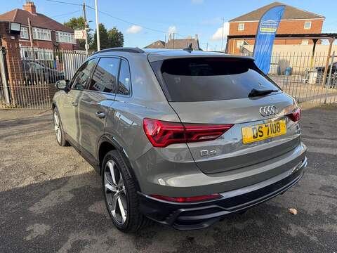 Audi Q3 1.5 TFSI CoD 35 Black Edition S Tronic Euro 6 (s/s) 5dr - U79458