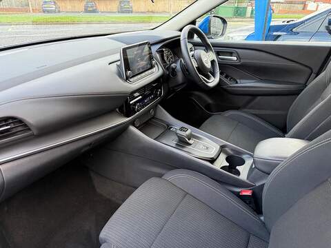 Nissan Qashqai 1.3 DIG-T MHEV Acenta Premium XTRON Euro 6 (s/s) 5dr - U79463