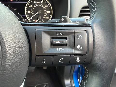 Nissan Qashqai 1.3 DIG-T MHEV Acenta Premium XTRON Euro 6 (s/s) 5dr - U79463