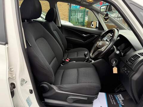 Hyundai ix20 1.4 Style Hatchback 5dr Petrol Manual Euro 5 (90 bhp) - U79465