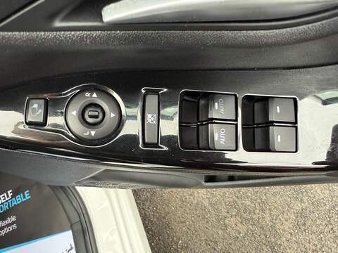 Hyundai ix20 1.4 Style Hatchback 5dr Petrol Manual Euro 5 (90 bhp) - U79465