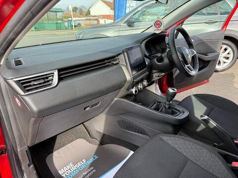 Renault Clio 1.0 TCe Evolution Euro 6 (s/s) 5dr - U79470