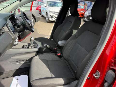 Renault Clio 1.0 TCe Evolution Euro 6 (s/s) 5dr - U79470