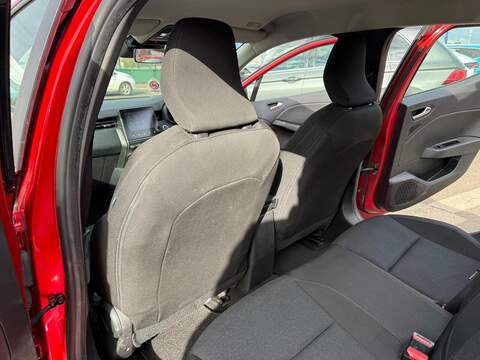 Renault Clio 1.0 TCe Evolution Euro 6 (s/s) 5dr - U79470
