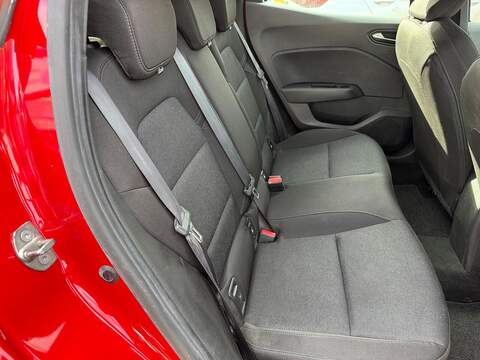 Renault Clio 1.0 TCe Evolution Euro 6 (s/s) 5dr - U79470