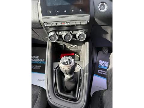 Renault Clio 1.0 TCe Evolution Euro 6 (s/s) 5dr - U79470