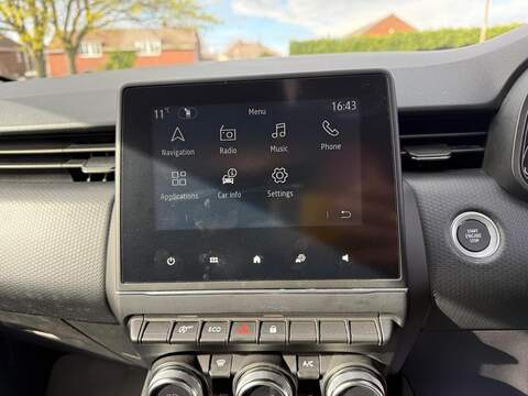 Renault Clio 1.0 TCe Evolution Euro 6 (s/s) 5dr - U79470