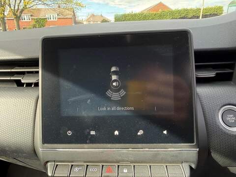 Renault Clio 1.0 TCe Evolution Euro 6 (s/s) 5dr - U79470