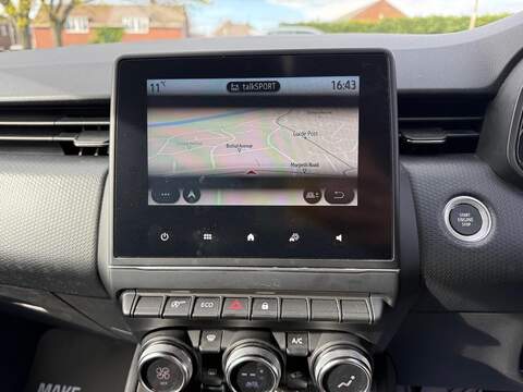 Renault Clio 1.0 TCe Evolution Euro 6 (s/s) 5dr - U79470