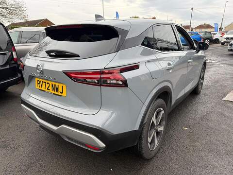 Nissan Qashqai 1.3 DIG-T MHEV N-Connecta XTRON Euro 6 (s/s) 5dr - U79473