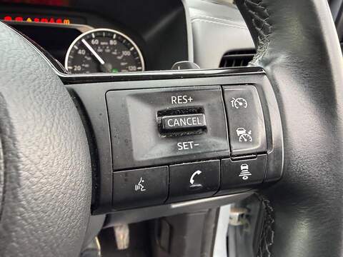 Nissan Qashqai 1.3 DIG-T MHEV N-Connecta XTRON Euro 6 (s/s) 5dr - U79473