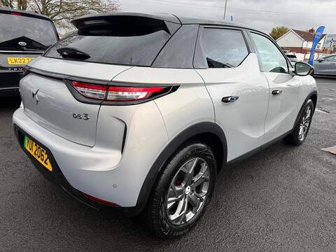 DS AUTOMOBILES DS 3 CROSSBACK E-TENSE 50kWh Bastille Crossback Auto 5dr - U79474