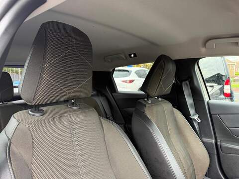 DS AUTOMOBILES DS 3 CROSSBACK E-TENSE 50kWh Bastille Crossback Auto 5dr - U79474