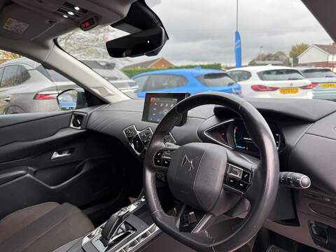 DS AUTOMOBILES DS 3 CROSSBACK E-TENSE 50kWh Bastille Crossback Auto 5dr - U79474