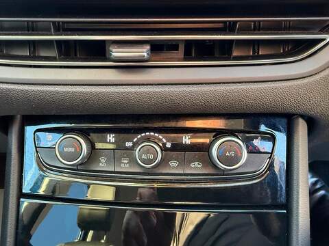 Vauxhall Grandland 1.5 Turbo D Ultimate Auto Euro 6 (s/s) 5dr - U79476