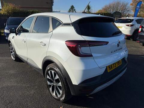 Renault Captur 1.6 E-TECH evolution Auto Euro 6 (s/s) 5dr - U79477