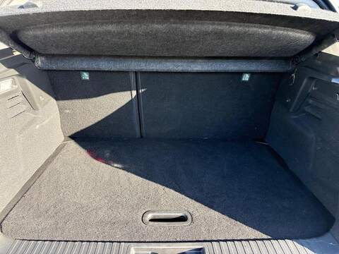 Renault Captur 1.6 E-TECH evolution Auto Euro 6 (s/s) 5dr - U79477