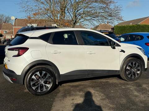 Renault Captur 1.6 E-TECH evolution Auto Euro 6 (s/s) 5dr - U79477