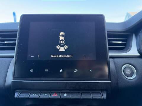 Renault Captur 1.6 E-TECH evolution Auto Euro 6 (s/s) 5dr - U79477