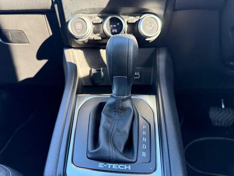 Renault Captur 1.6 E-TECH evolution Auto Euro 6 (s/s) 5dr - U79477