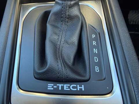 Renault Captur 1.6 E-TECH evolution Auto Euro 6 (s/s) 5dr - U79477