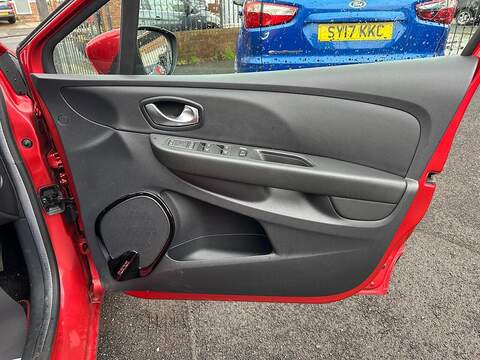 Renault Clio 1.5 dCi Dynamique S Nav Hatchback 5dr Diesel Manual Euro 6 (s/s) (90 ps) - U79484