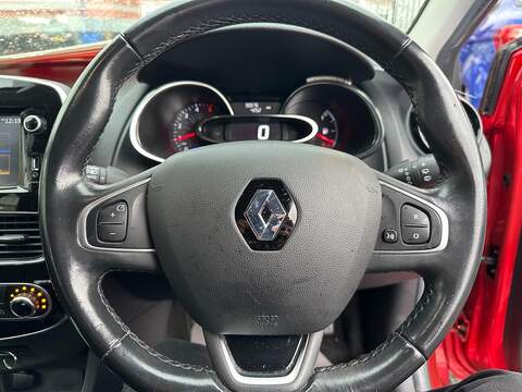 Renault Clio 1.5 dCi Dynamique S Nav Hatchback 5dr Diesel Manual Euro 6 (s/s) (90 ps) - U79484