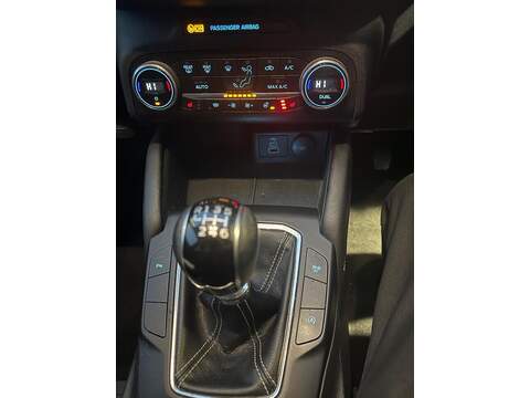 Ford Kuga 1.5T EcoBoost Vignale Euro 6 (s/s) 5dr - U79488